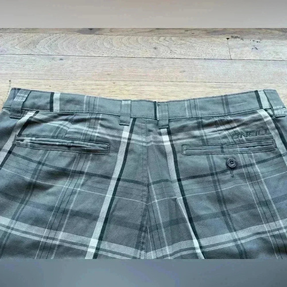 O’Neill Shorts (EUC) - Picture 5 of 7
